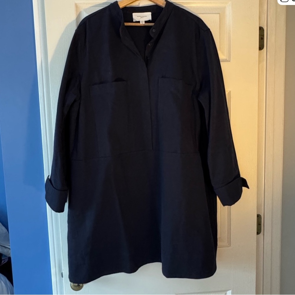 Pomander Place Elegant Navy Mini Dress